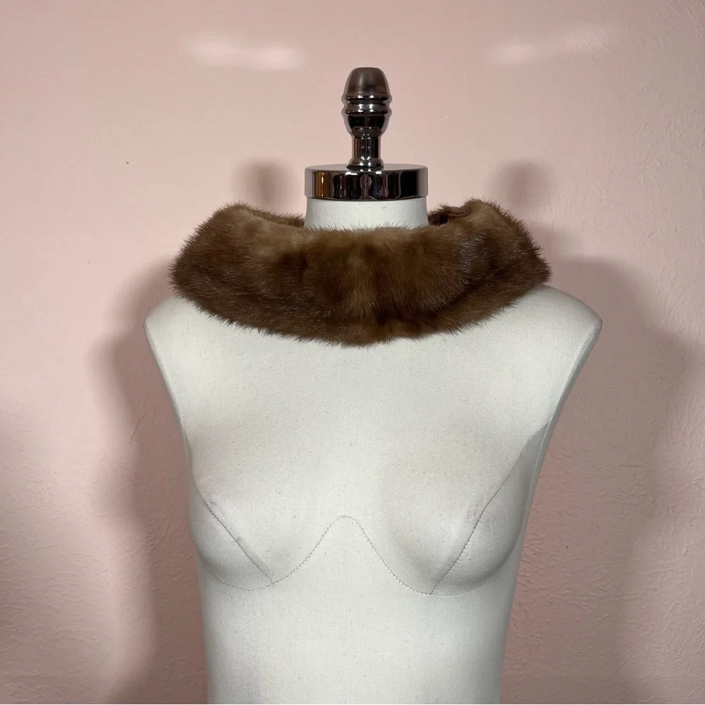 Vintage 1940 50 Retro art deco Boat neck Mobwife Real Minx Fur Brown wide Collar